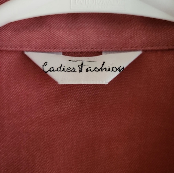 Vintage Embroidered CAT "S" Button Up Pink Collared Long Sleeve - Picture 2 of 11